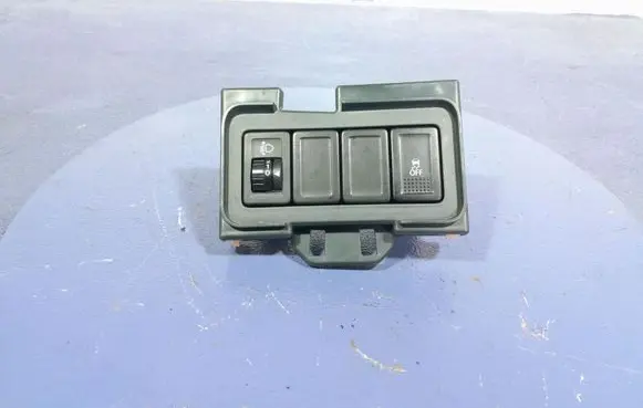 Suzuki Swift II Light switch 7383568L0
