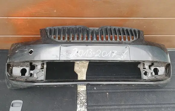 Skoda Octavia Mk3 (5E) Front bumper 5E0807221