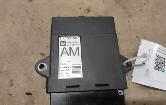 Opel Signum Door control unit/module 13111457