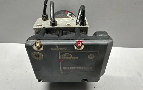 Audi A3 S3 8P ABS Pump 1J09073790 1J0614217E