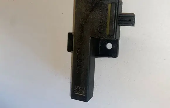 Audi A7 S7 4G Keyless (KESSY) go control unit/module 8K0907247