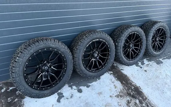 Toyota Hilux VIII R20 alloy rim 