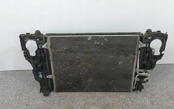Volvo V60 Coolant radiator 31332027