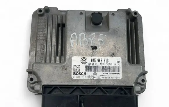 Volkswagen Polo V 6R Engine control unit/module ECU 045906013 0281012551