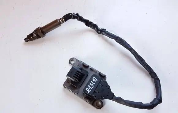 Mercedes-Benz E W213 Lambda probe sensor A0009057108