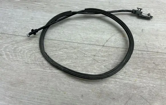 Porsche Cayenne (92A) Engine bonnet/hood lock release cable 7P5823531A 95851153101 95851153102