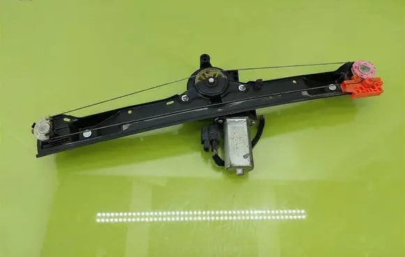 Fiat Grande Punto Front door window regulator with motor 