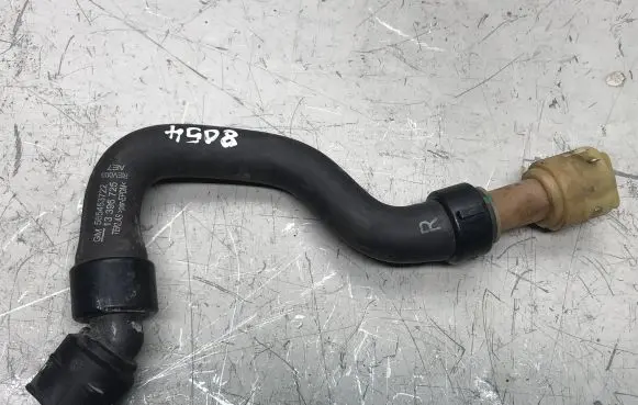 Opel Insignia A Engine coolant pipe/hose 13396725 565453722