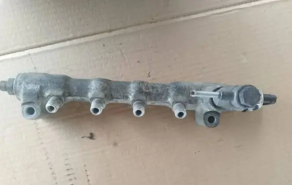Opel Astra J Fuel main line pipe