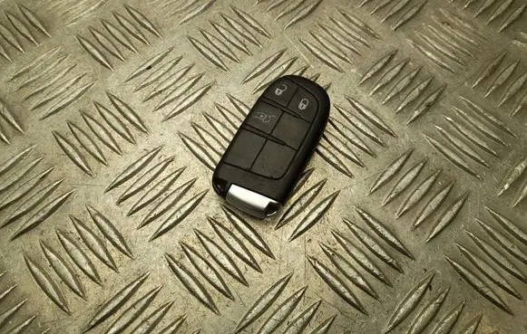 Jeep Grand Cherokee Ignition key/card 68143506AA