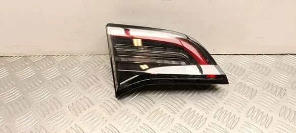Tesla Model Y Tailgate rear/tail lights 150208800B