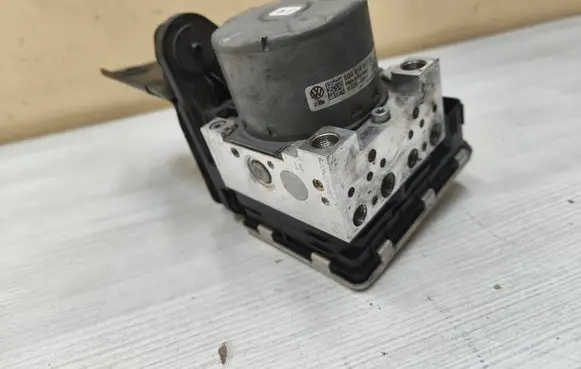 Audi Q2 - ABS Pump 5Q0614517GA