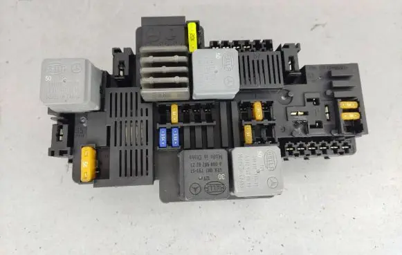 Mercedes-Benz E W213 Fuse box set A2139065706