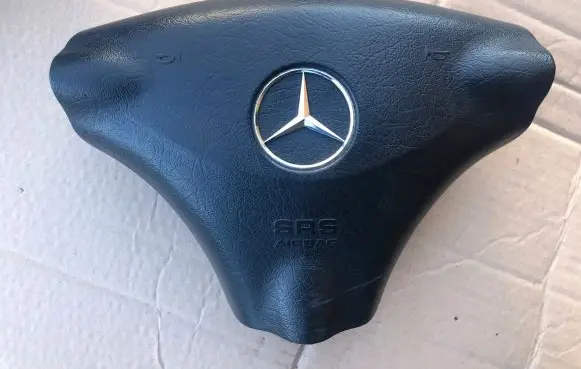 Mercedes-Benz Vaneo W414 Steering wheel airbag