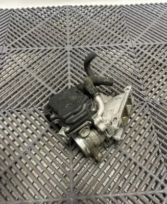 Skoda Superb B8 (3V) Throttle valve 04L128637A