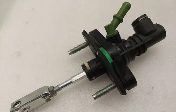 Toyota Avensis T270 Clutch master cylinder 3142002051