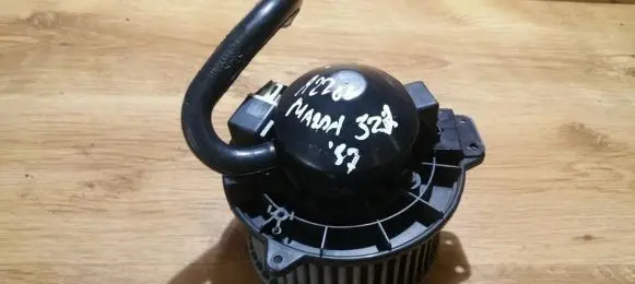 Mazda 323 Heater fan/blower HB401B01A
