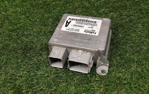 Ford Escape Airbag control unit/module 8L8414B321AJ