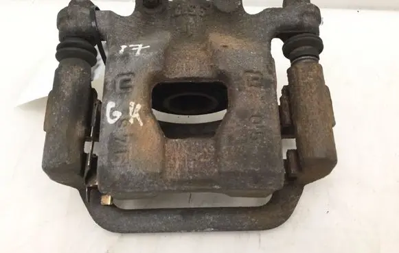 Nissan Qashqai Rear brake caliper 