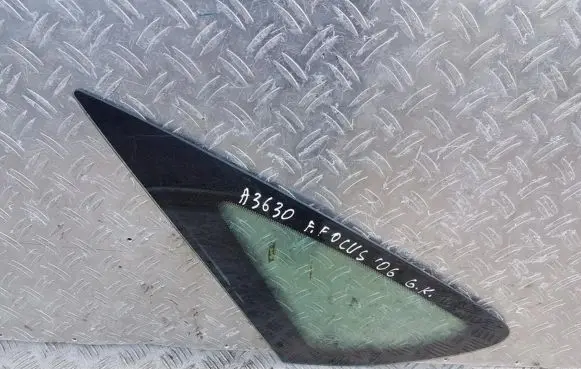 Ford Focus Rear side window