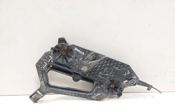 Skoda Octavia Mk2 (1Z) Headlight/headlamp mounting bracket 1Z0941339