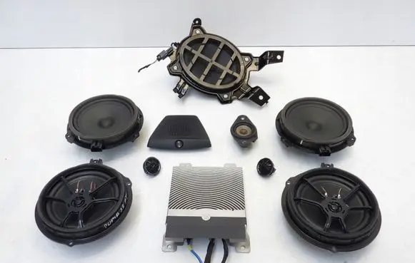 Ford Puma Audio system kit L1TT18T806AB