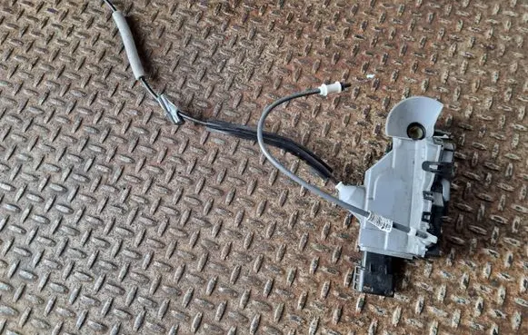 Opel Grandland X Front door lock 146098 16943120