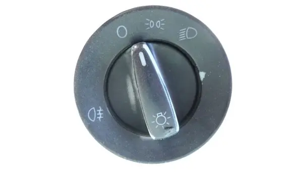 Volkswagen Golf IV Light switch 04052030 BK71C0941531