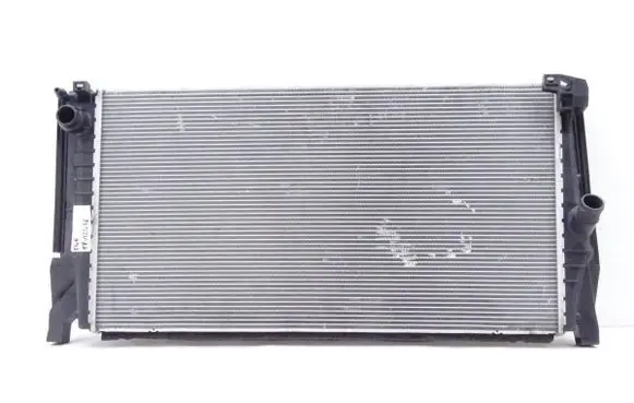 BMW 2 F46 Coolant radiator 7617639
