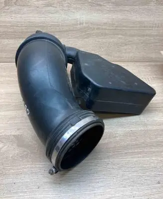 BMW X5 E53 Air intake hose/pipe 7523727