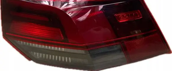 Volkswagen Golf VIII Rear/tail lights 5H0945096C