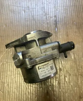 Renault Captur Vacuum pump 146505272R 705641000 15T1361877