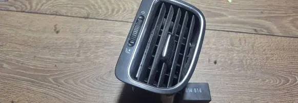 Volkswagen Golf VI Dashboard side air vent grill/cover trim 5k0819710d