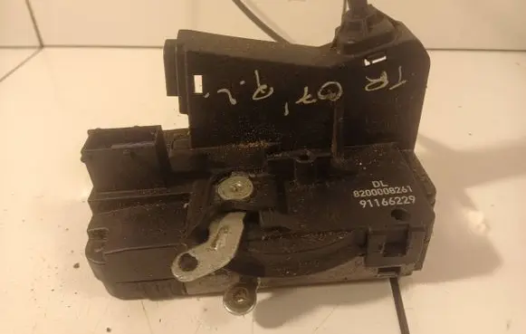 Renault Trafic II (X83) Front door lock 8200008261 91166229