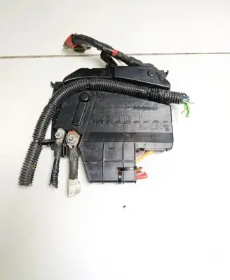 Ford Kuga II Battery relay fuse AV6T14A067BC 18023 19041
