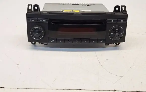 Mercedes-Benz A W169 Radio/CD/DVD/GPS head unit A1698200386