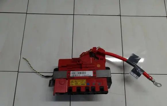 BMW 1 E81 E87 Positive cable (battery) 9130879-02