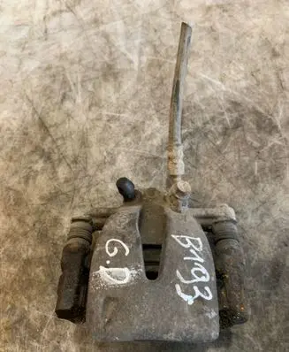 Toyota Avensis T250 Rear brake caliper Y01340 0204Y01339
