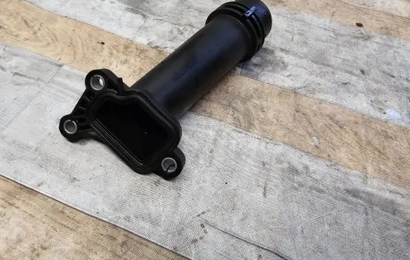 BMW 5 F10 F11 Engine coolant pipe/hose 7810707 10808611