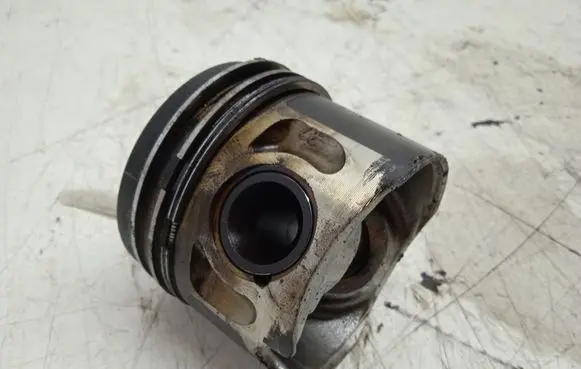 Volkswagen Caddy Piston 16R0