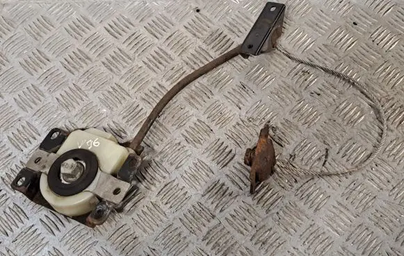 Toyota Corolla Verso AR10 Spare wheel bolt 5190064010