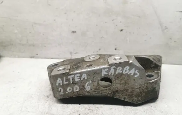 Seat Altea Gearbox mounting bracket 1K0199117