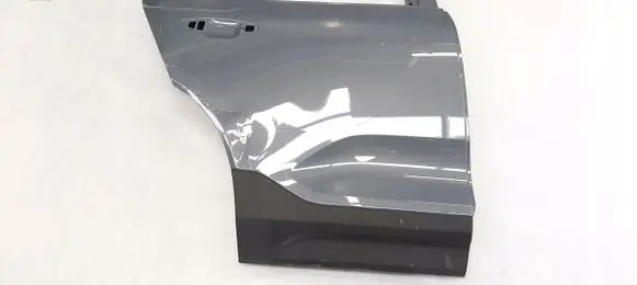 Volvo XC40 Front door