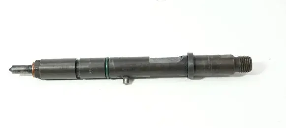 Audi A4 S4 B5 8D Fuel injector 059130201E