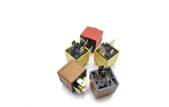 Opel Astra H Other relay 90491314