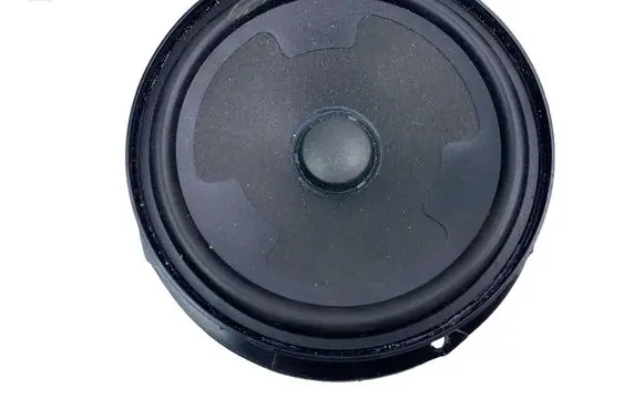 Volkswagen PASSAT B8 Rear door speaker 3G0035453