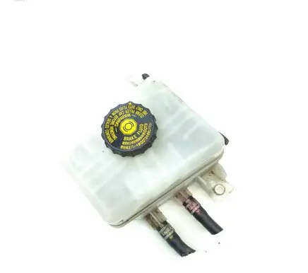 Lexus RX 450H Brake fluid reservoir 240520
