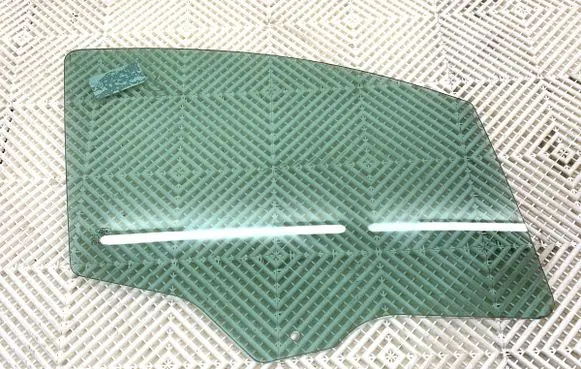 Ford Transit Courier Front door window glass four-door ET76A21410A