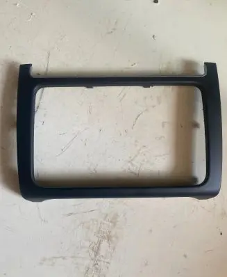 Volkswagen Polo V 6R Radio/GPS head unit trim 6R0858069