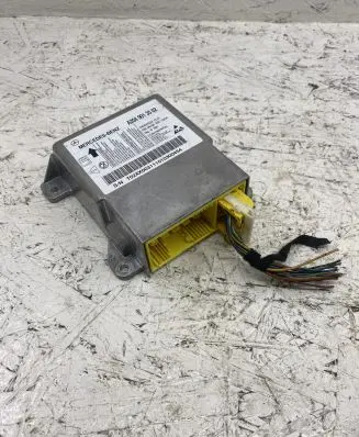 Mercedes-Benz C W204 Airbag control unit/module A2049013502